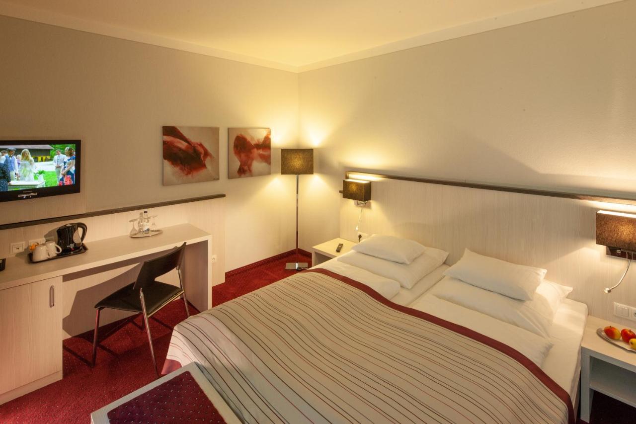 Bergers Airporthotel Memmingen Memmingerberg Ngoại thất bức ảnh